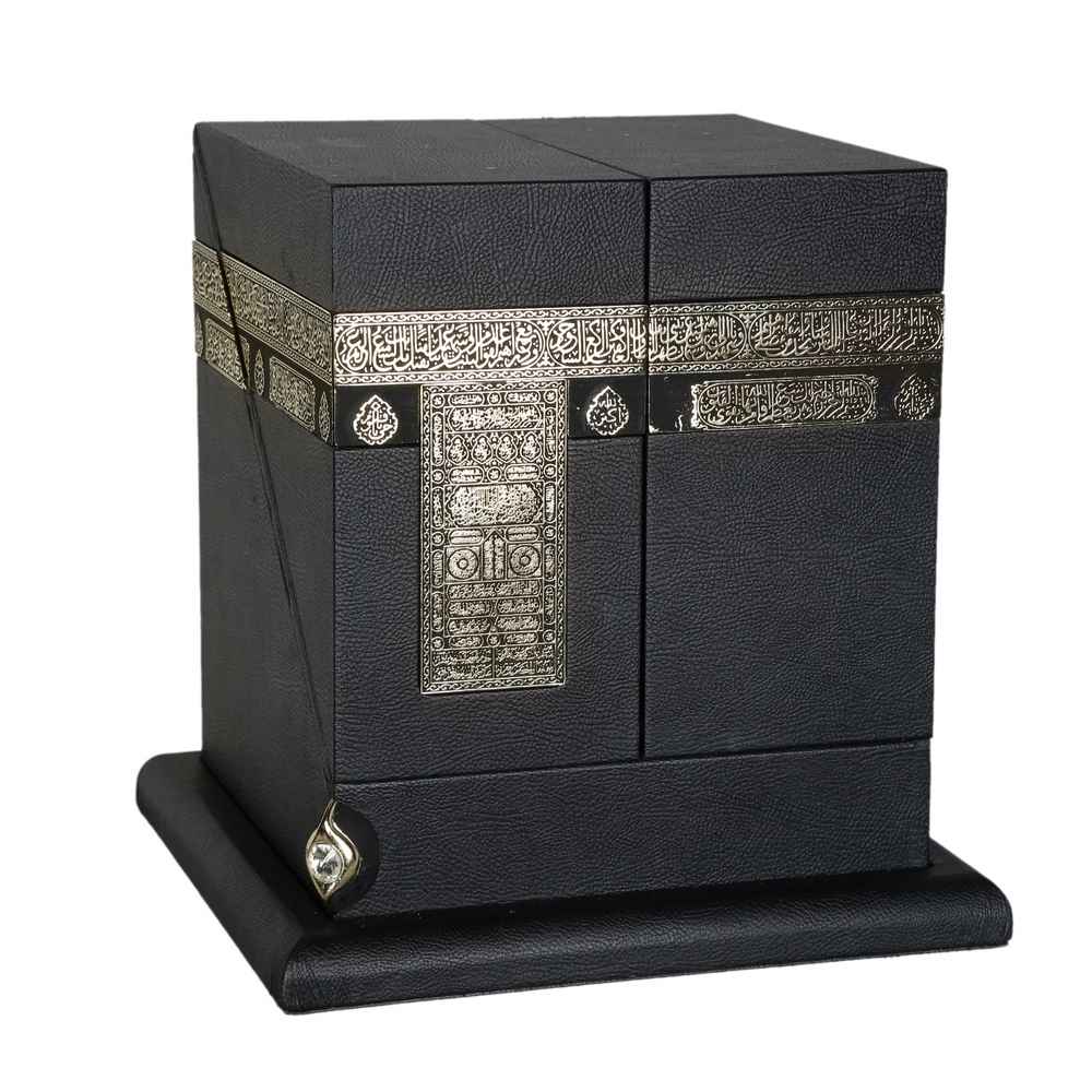 قرآن کریم طرح کعبه بدون ترجمه(کد:1088) قرآن کریم طرح کعبه بدون ترجمه(کد:1088)